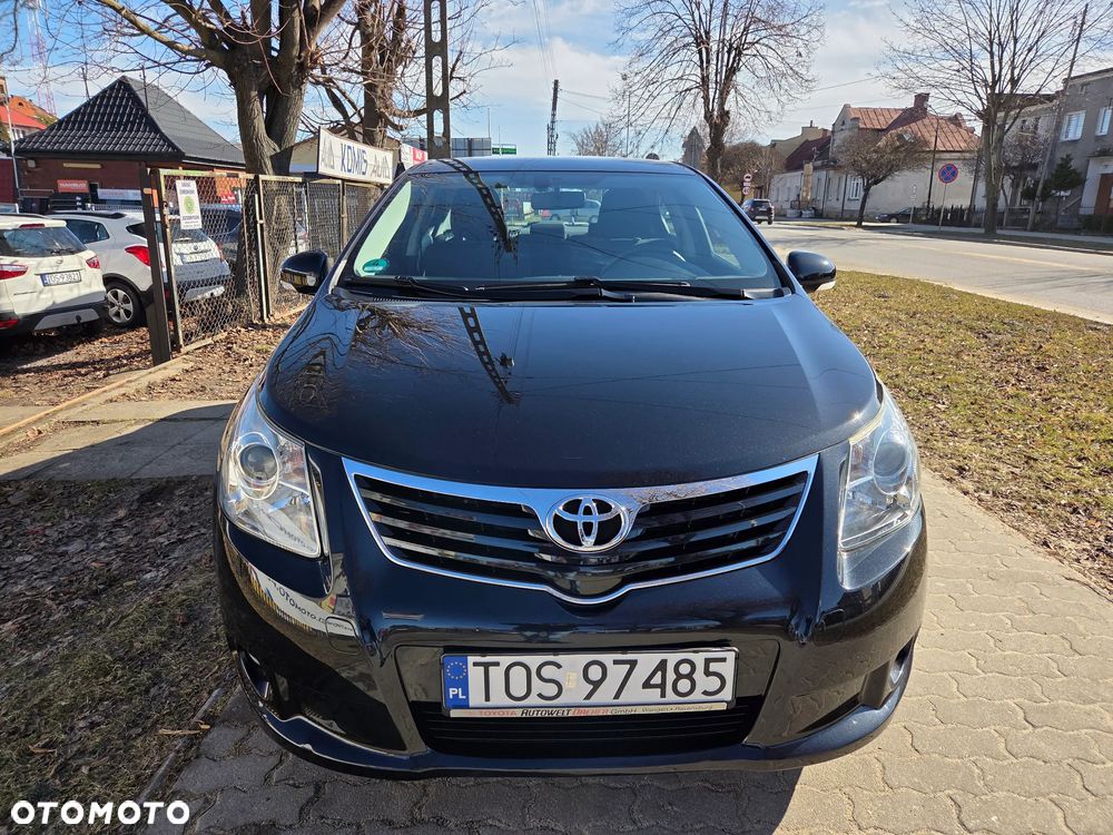 Toyota Avensis 1.8 Comfort - 18