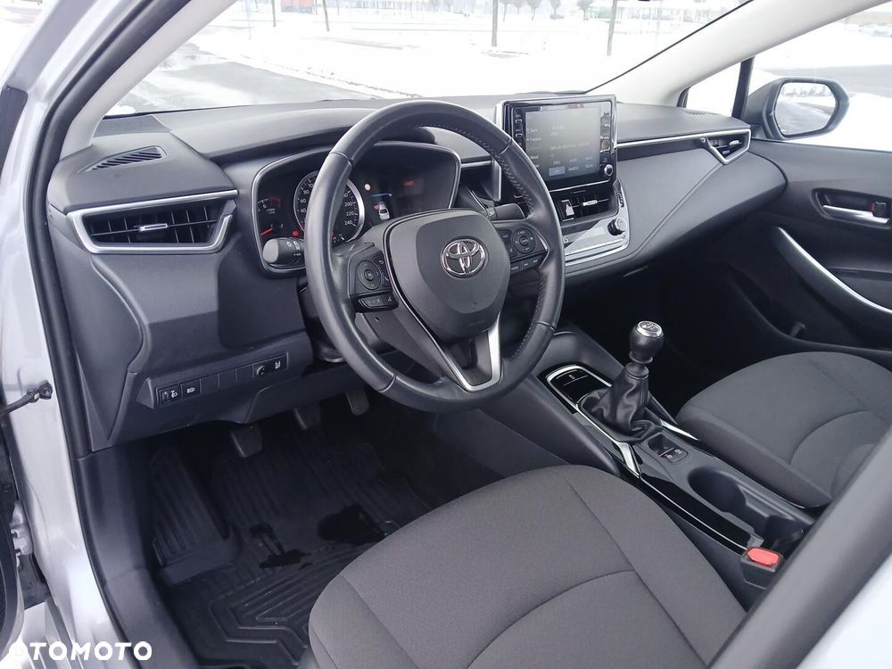 Toyota Corolla - 17