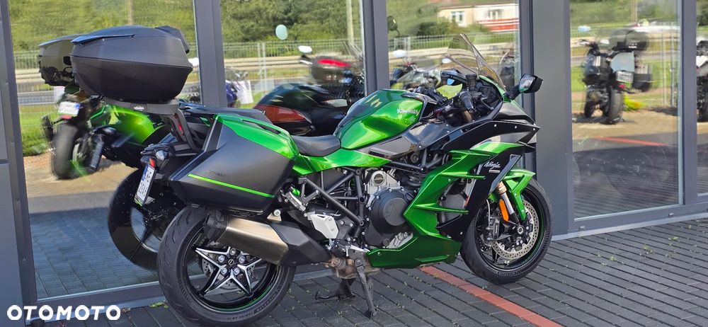 Kawasaki H2 - 4