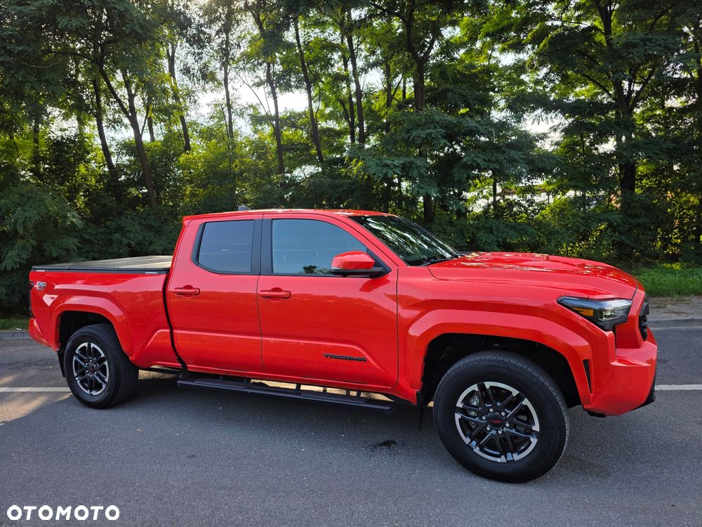 Toyota Tacoma - 22