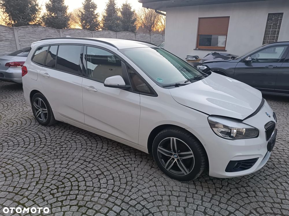 BMW Seria 2 218d Sport Line - 5