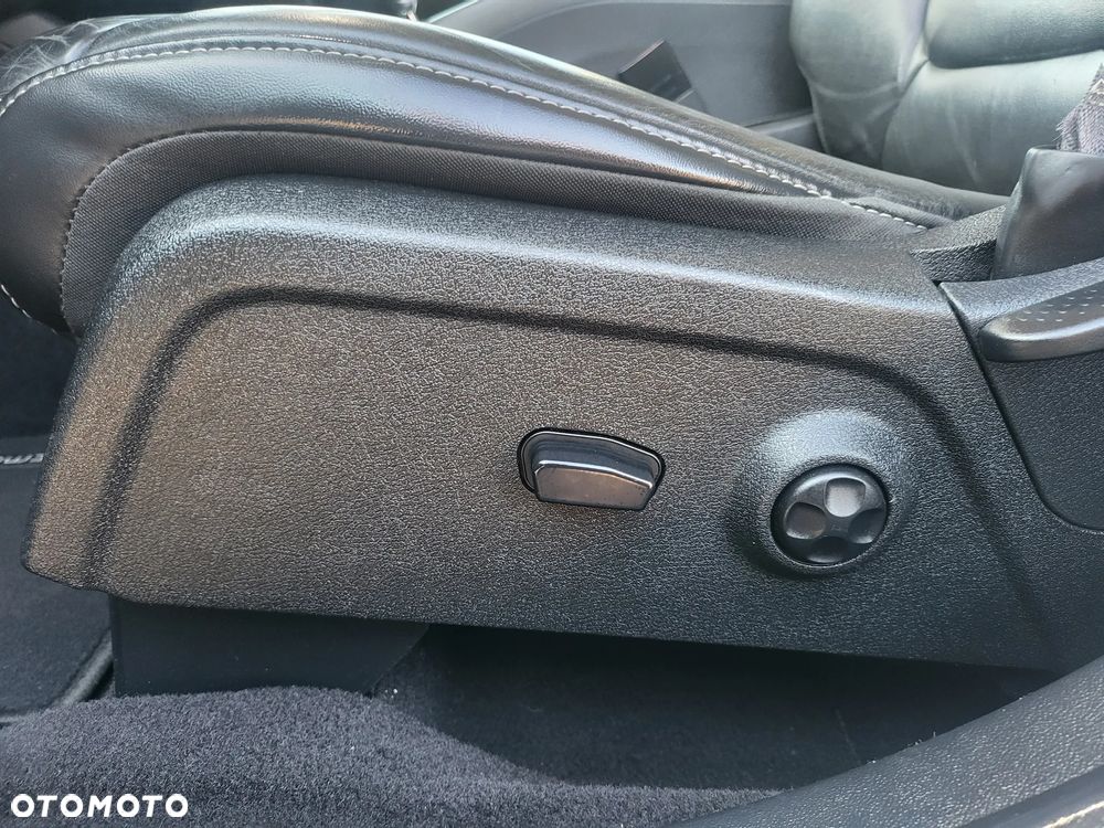 Fiat Freemont 2.0 Multijet Black Code AWD - 27