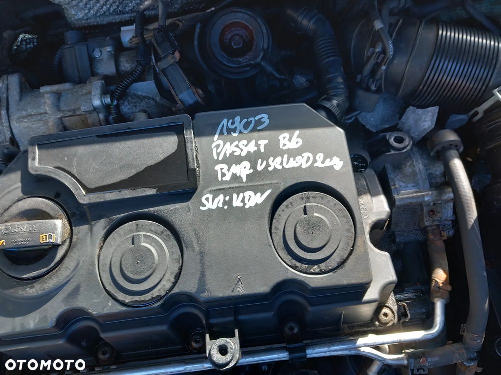 VW PASSAT B6 SILNIK 2.0 TDI DIESEL OZNACZENIE: BMR !!!! USZKODZONY NA CZĘŚCI !!!!! - 2