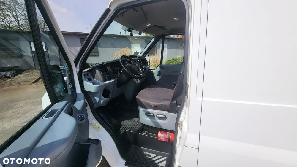 Ford Transit - 20