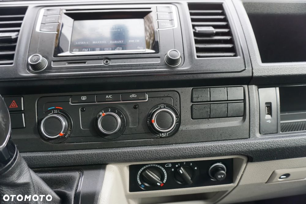 Volkswagen Transporter - 23