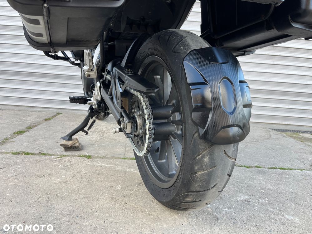 Benelli TRK 502 - 11