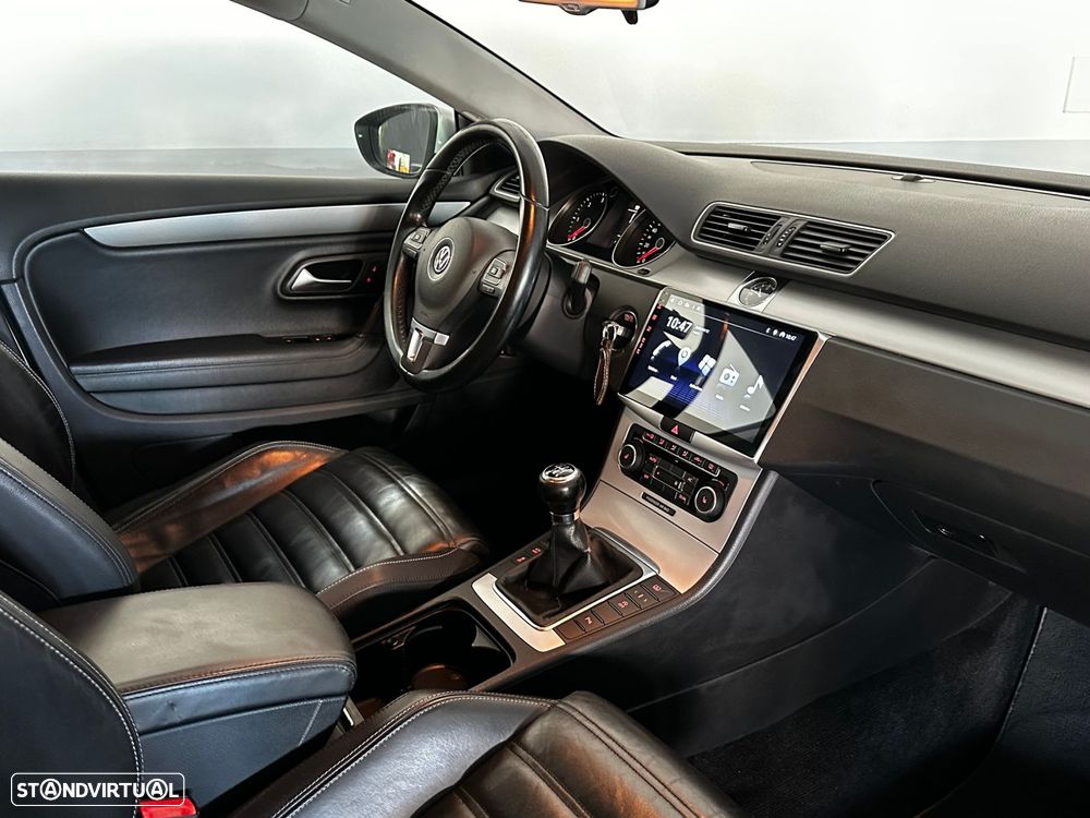 VW Passat CC 2.0 TDi BlueMotion - 27