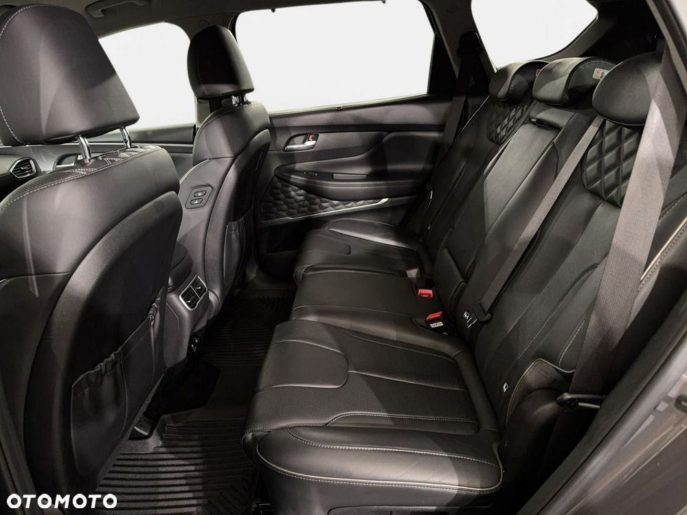 Hyundai Santa Fe - 16