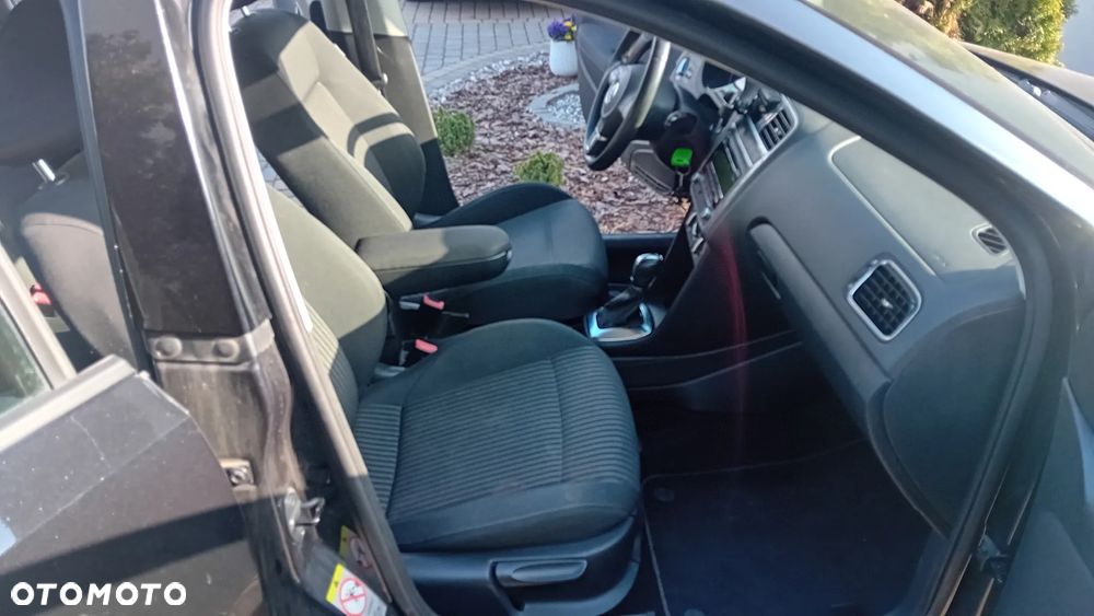 Volkswagen Polo 1.2 TSI Highline DSG - 12