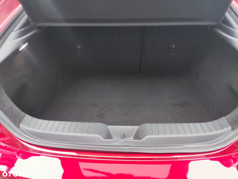 Mazda 3 e-SKYACTIV-G 122 M HYBRID EXCLUSIVE-LINE - 11