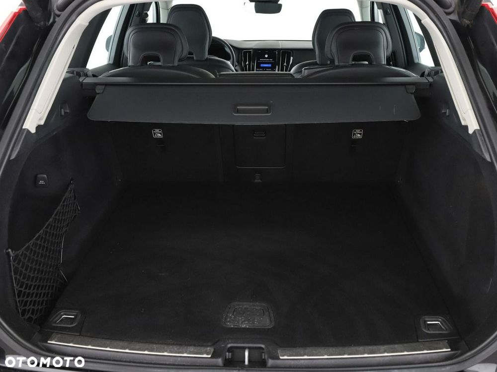 Volvo XC 60 B4 D Geartronic Momentum Pro - 21