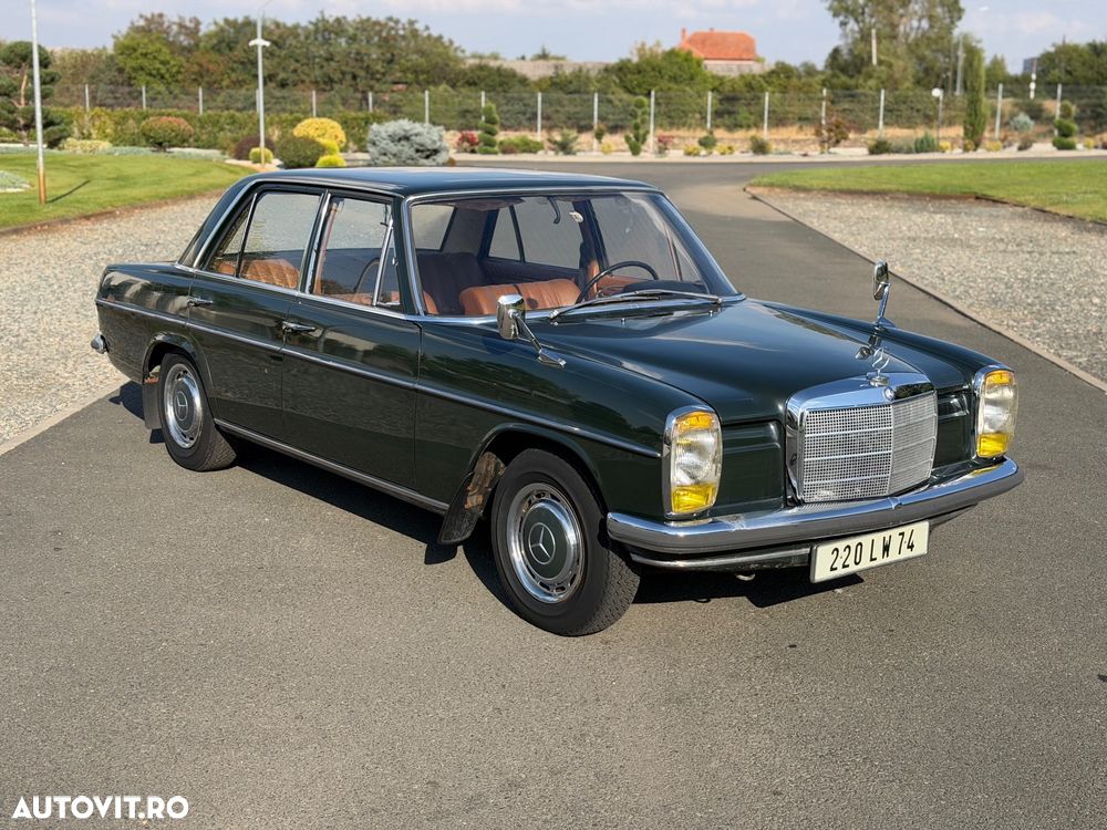 Mercedes-Benz W114 - 3