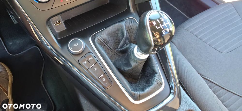 Ford Focus 1.0 EcoBoost Titanium ASS - 14
