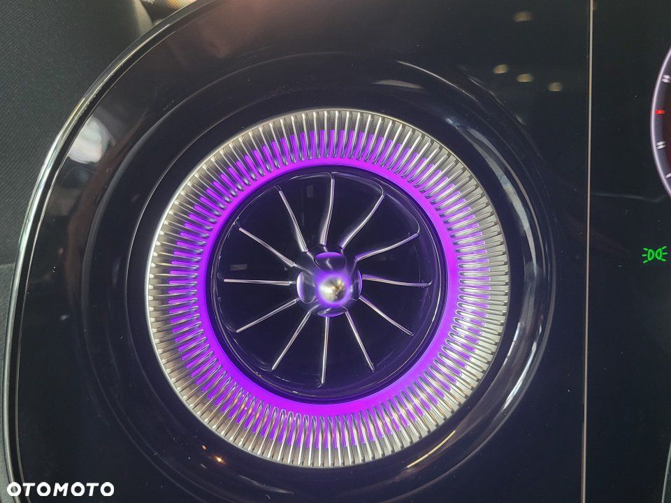 Mercedes-Benz CLA - 8