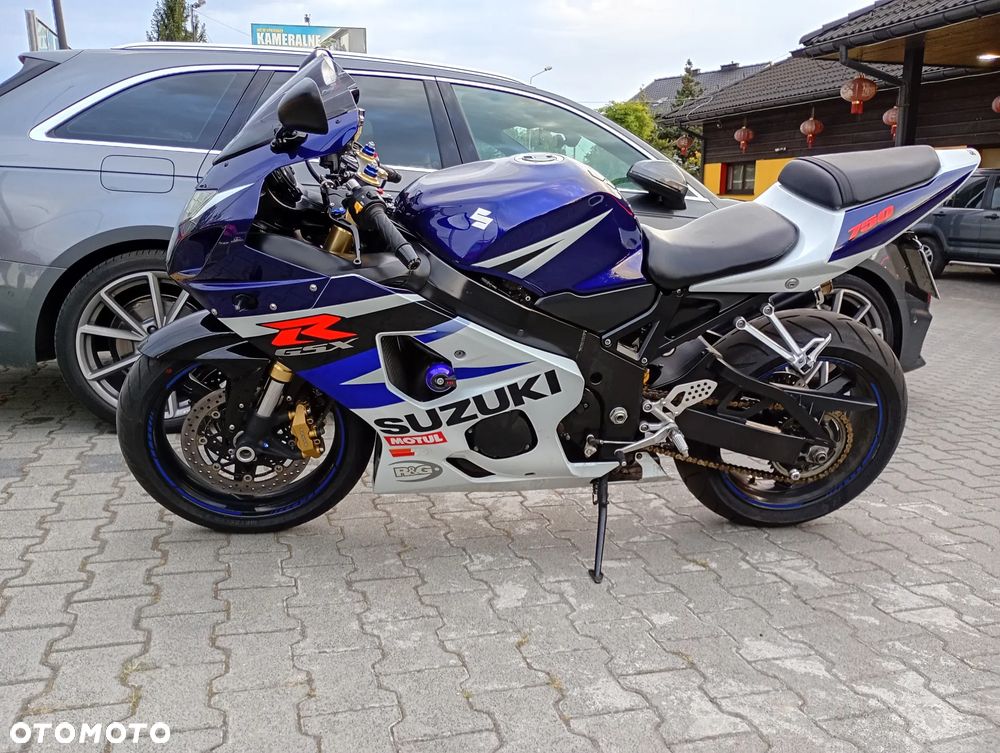 Suzuki GSX-R - 1