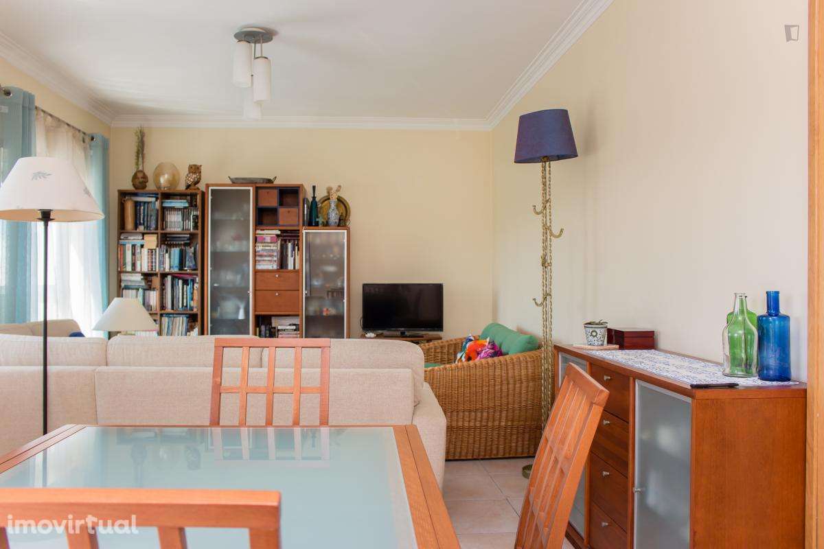 Quarto - localizado em Ingote Coimbra - Grande imagem: 3/26