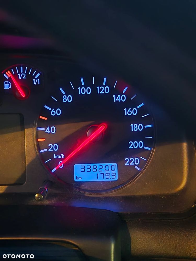 Volkswagen Passat 1.9 TDI - 3