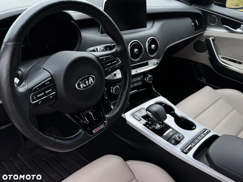 Kia Stinger 3.3 T-GDI V6 GT Prestige Line AWD - 11