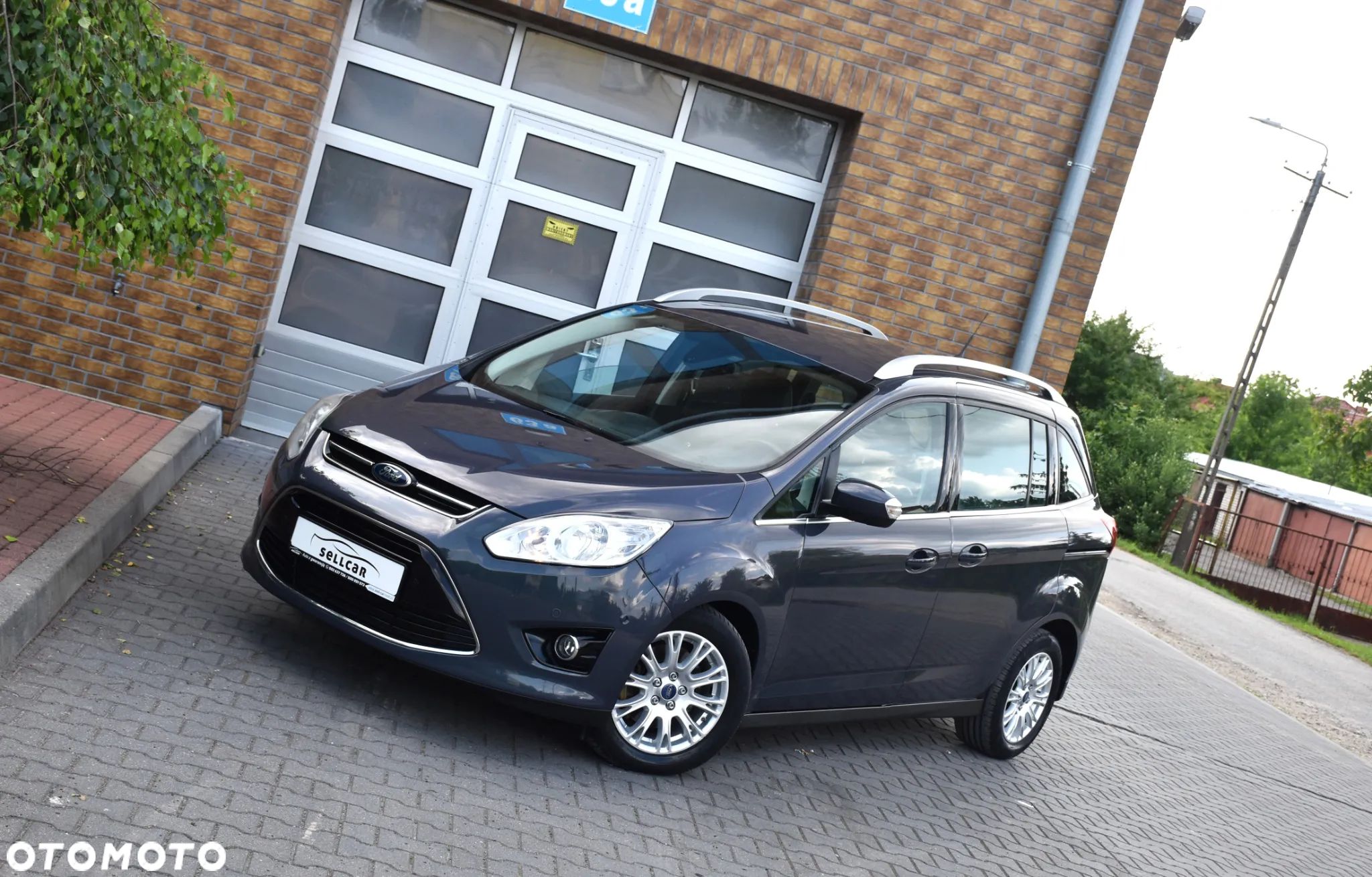 Ford Grand C-MAX 2.0 TDCi Titanium - 1