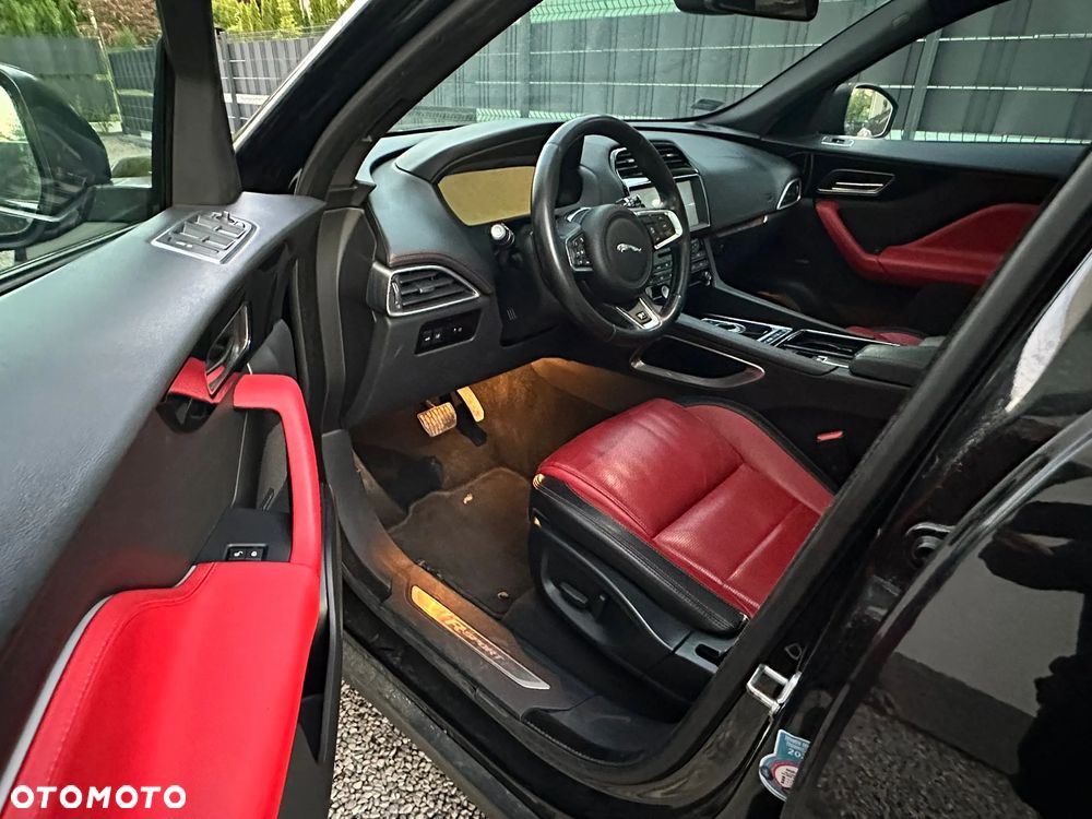 Jaguar F-Pace - 7