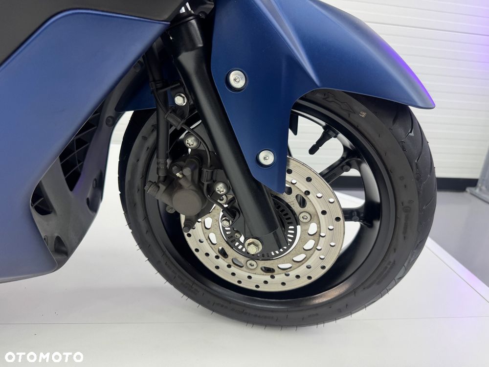 Yamaha NMAX - 22