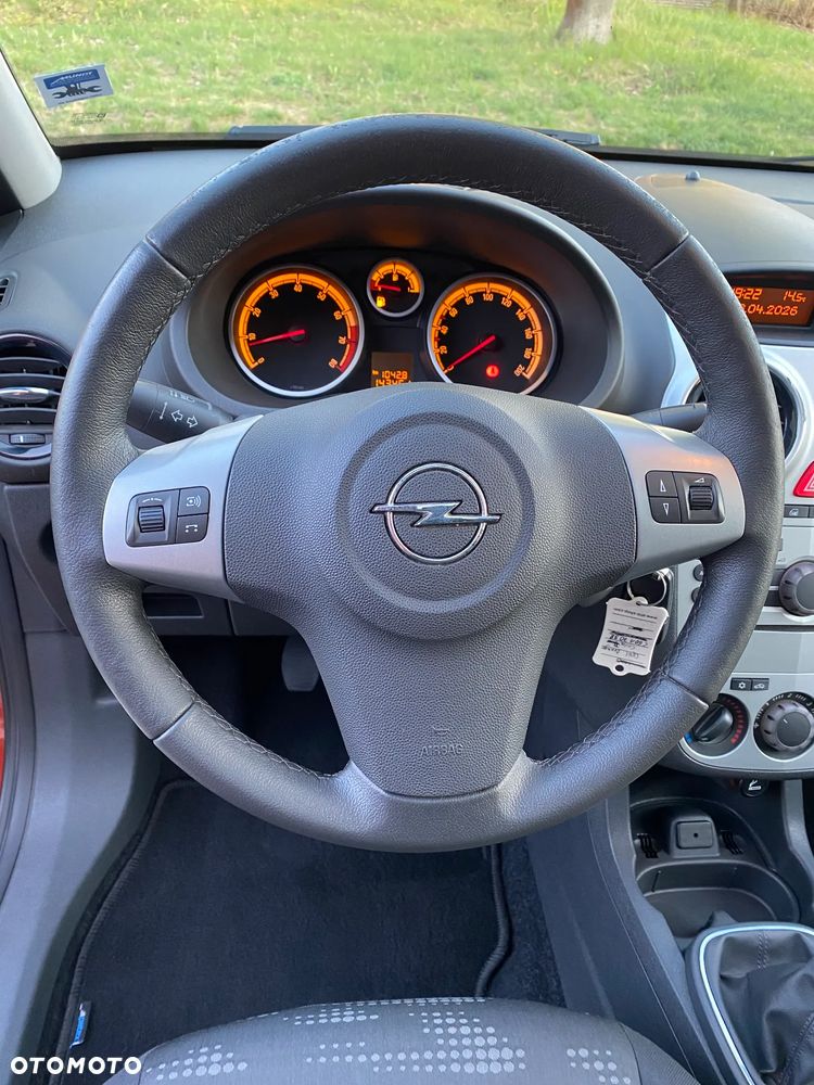 Opel Corsa 1.4 16V Satellite - 24