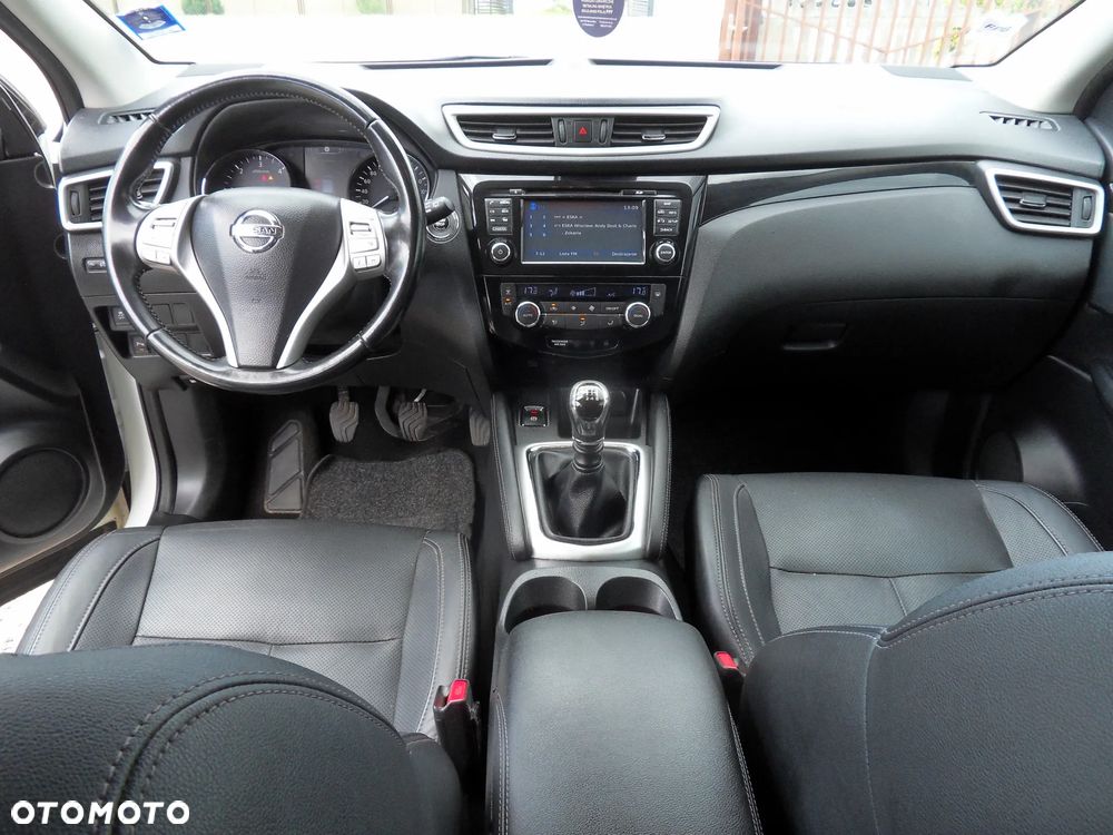 Nissan Qashqai 1.6 DCi Tekna+ - 10