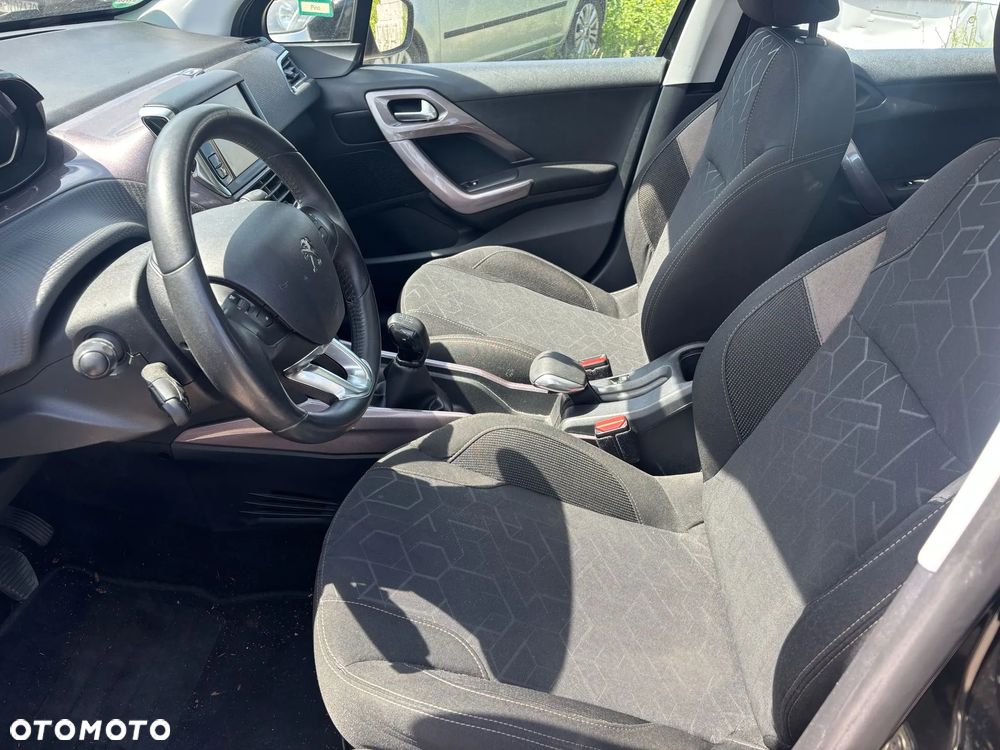 Peugeot 2008 PureTech 82 Active - 13