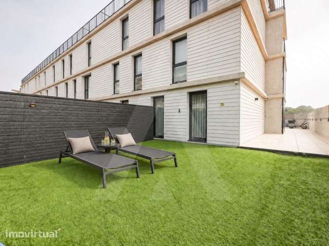 Apartamento T3 com jardim e terraço de uso exclusivo na Praia da Barra - Grande imagem: 5/48