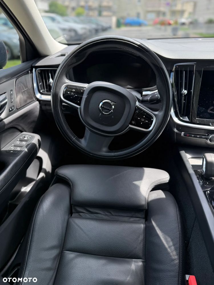 Volvo V60 B4 D Momentum Pro - 9