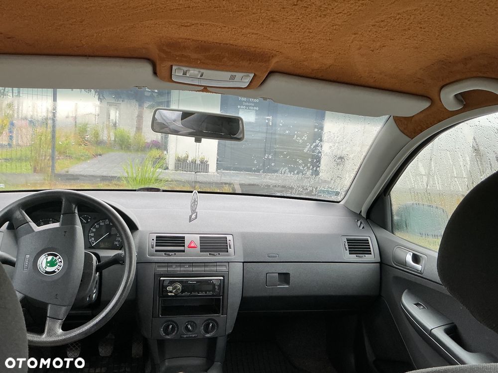 Skoda Fabia 1.4 16V Comfort - 5