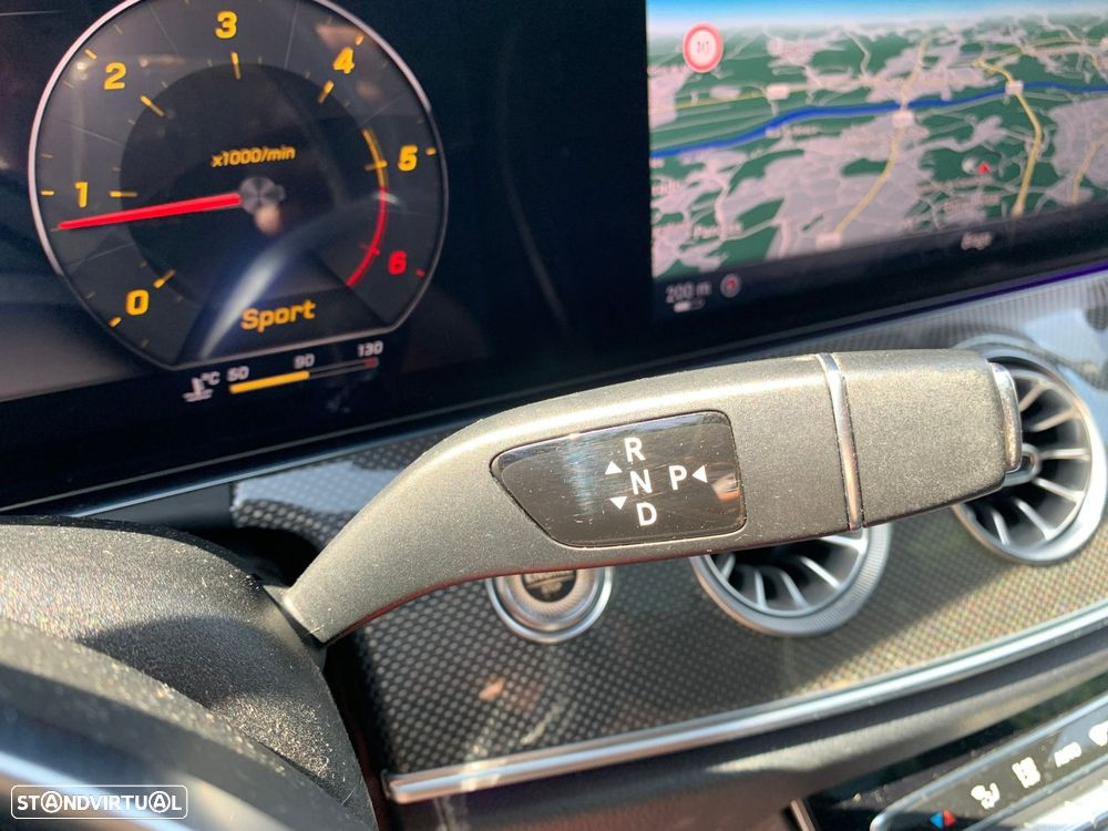 Mercedes-Benz E 220 d AMG Line - 44