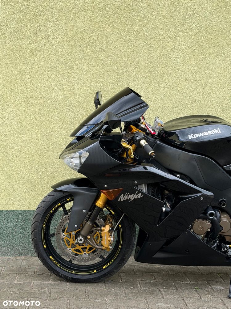 Kawasaki ZXR - 26
