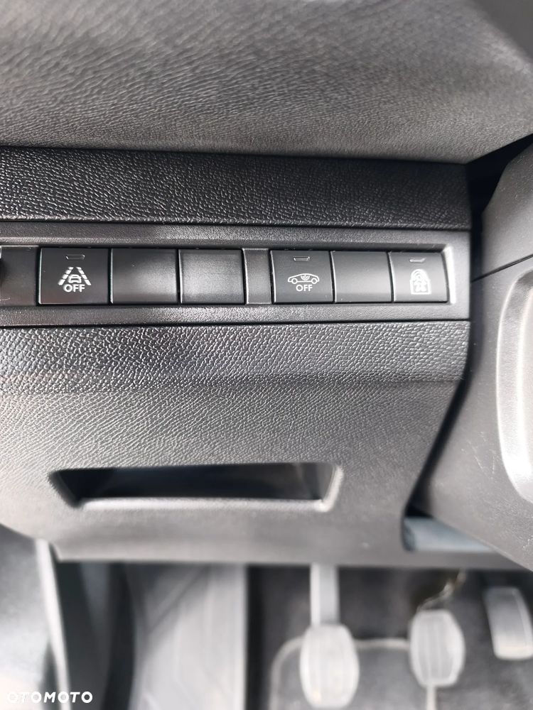 Peugeot 5008 1.5 BlueHDi Active S&S - 16