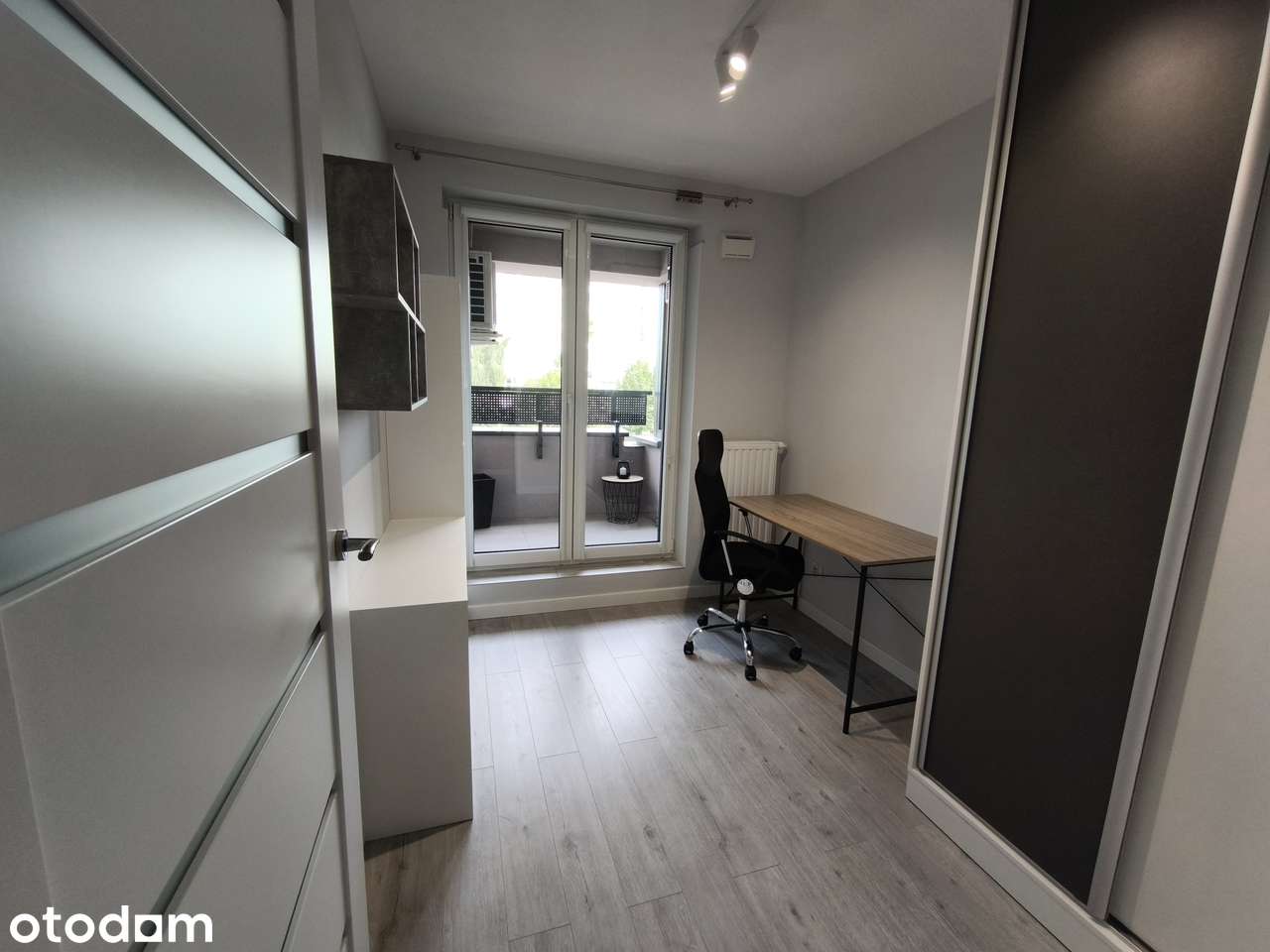 Mieszkanie 3 pok. | balkon | klimatyzacja | 50 m2 | Lotnicza |od zaraz