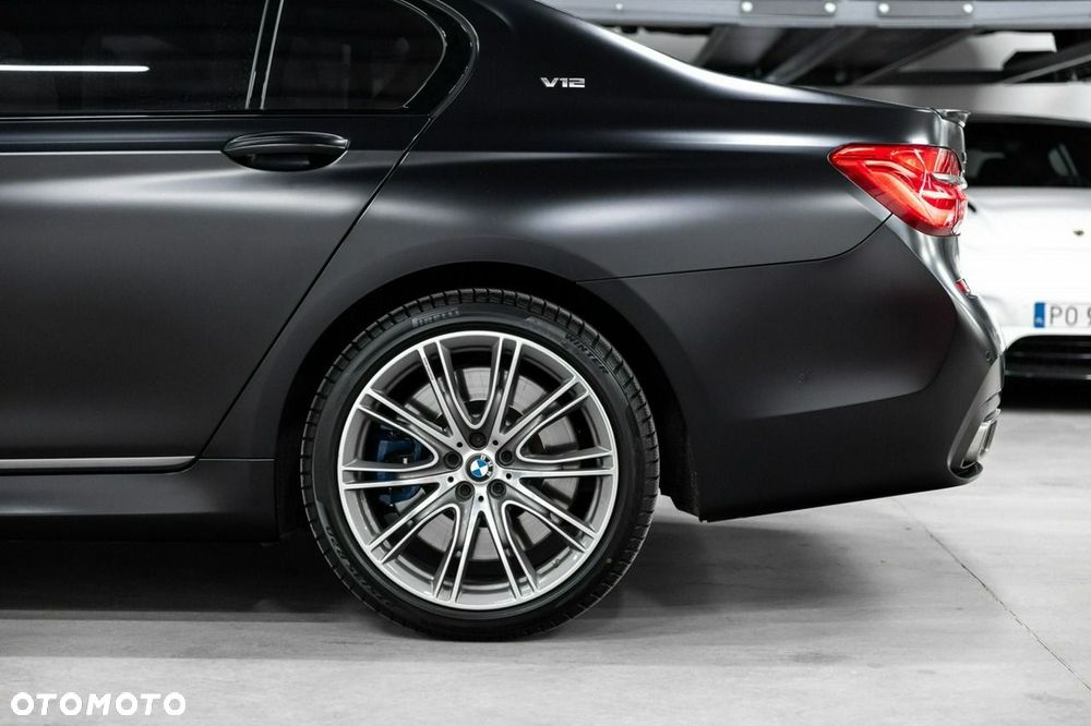 BMW Seria 7 M760Li xDrive - 21