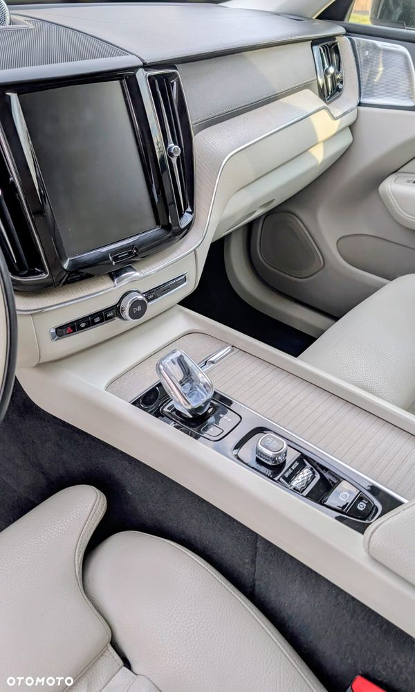 Volvo XC 60 B5 D AWD Inscription - 7