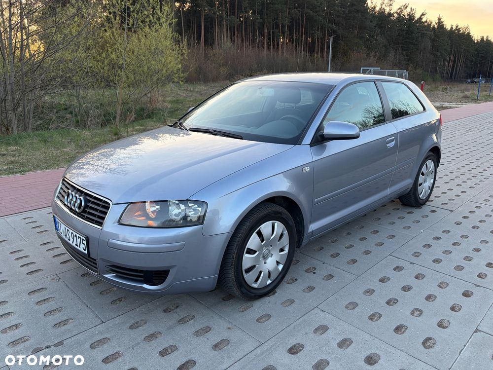 Audi A3 3-drzwiowe 1.6 Ambiente - 1