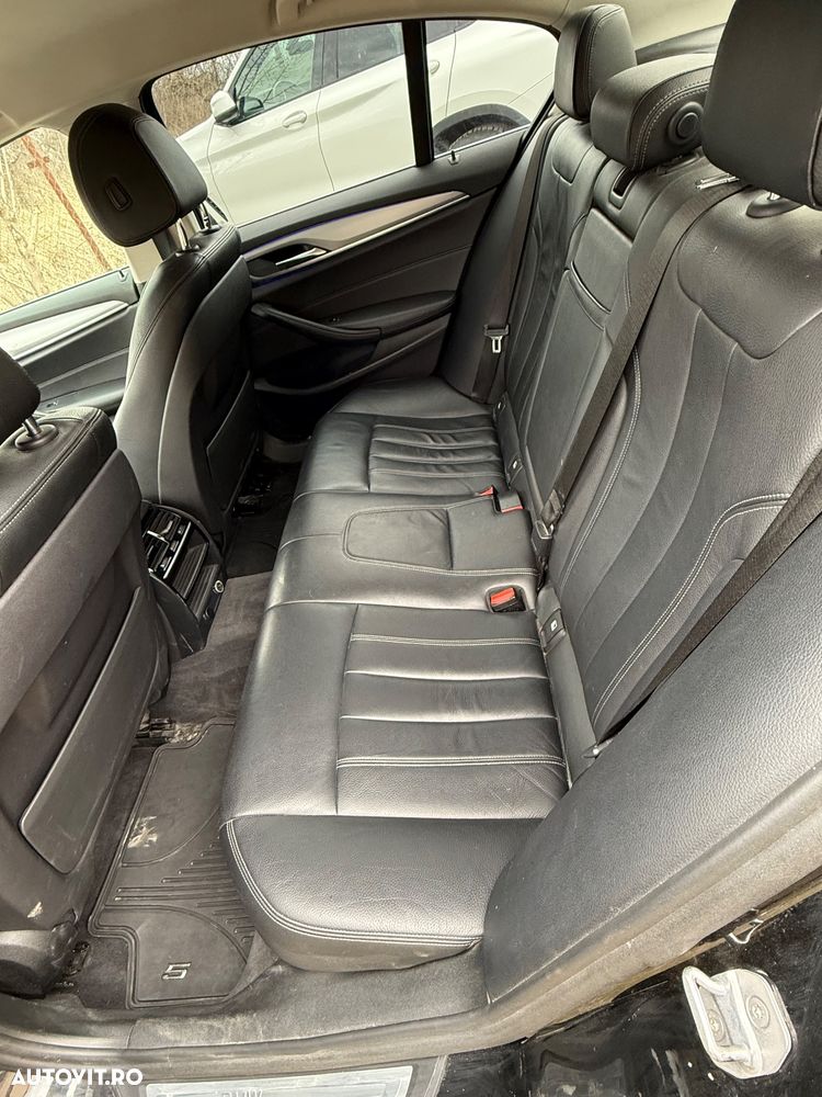 BMW Seria 5 520d Aut. - 17
