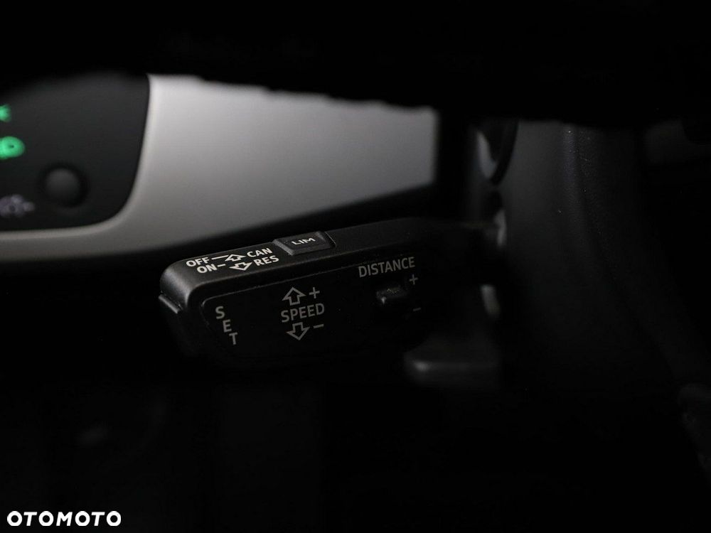Audi A4 Avant 40 TDI Advanced S tronic - 32