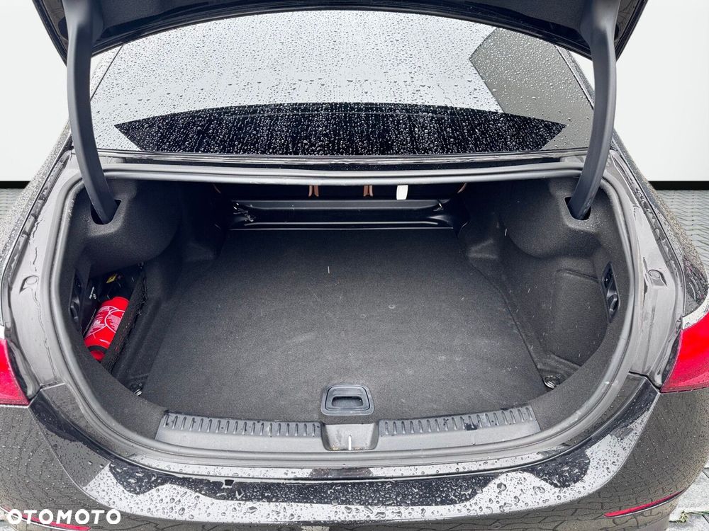 Mercedes-Benz Klasa E 220 d mHEV 4-Matic AMG 9G-Tronic - 17