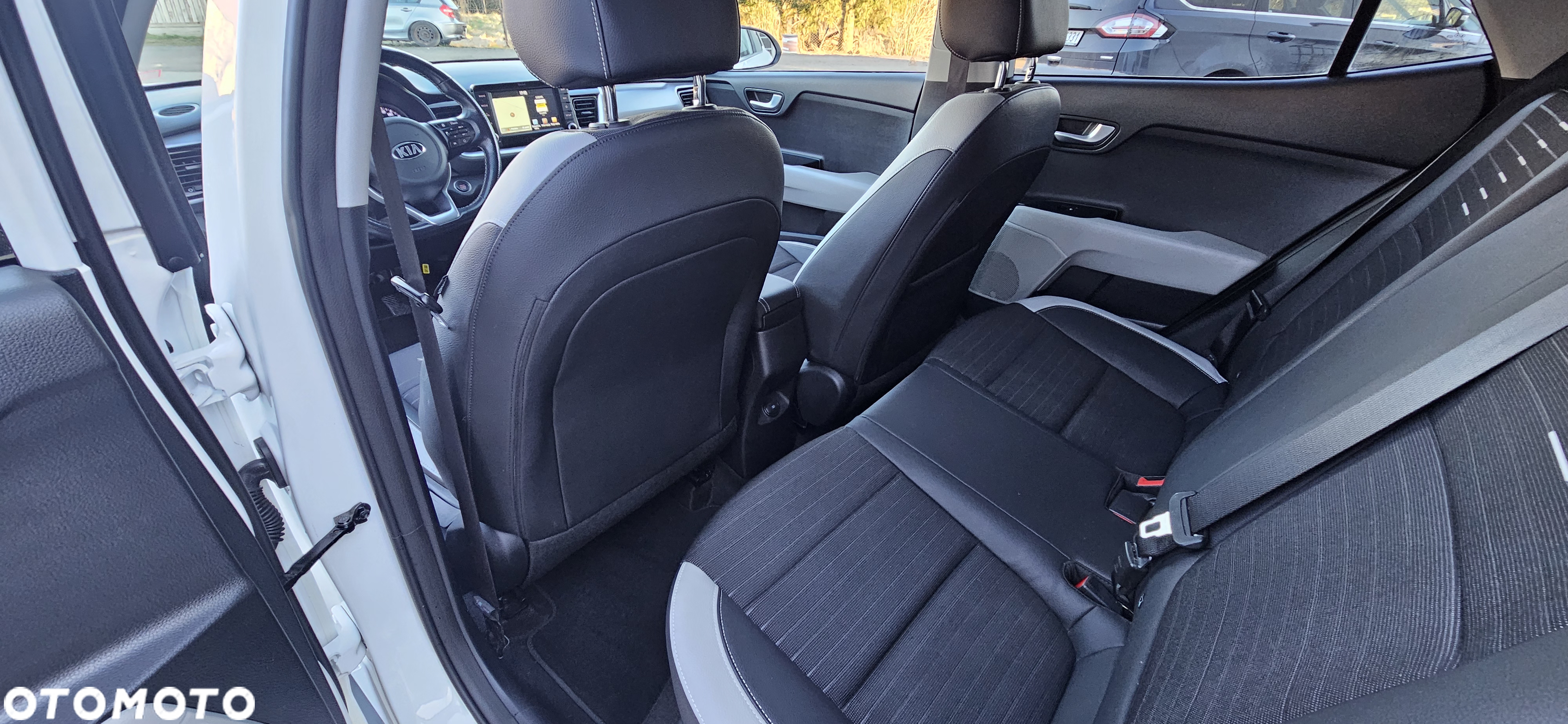 Kia Stonic 1.0 T-GDI 120 Edition 7 - 14