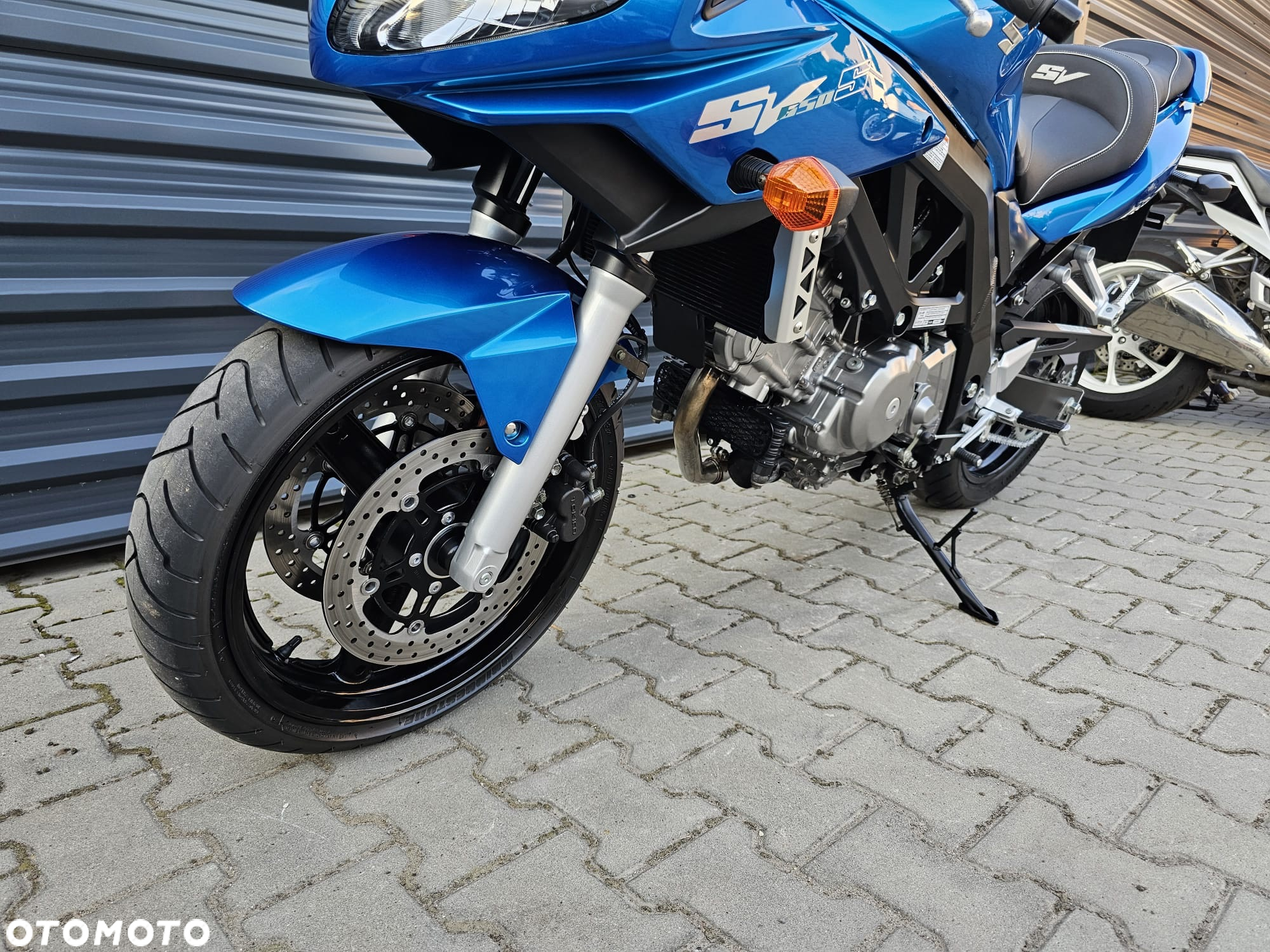 Suzuki SV - 7