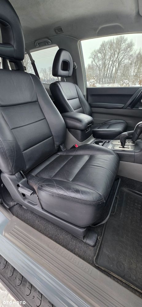 Mitsubishi Pajero 3.2 DID - 11