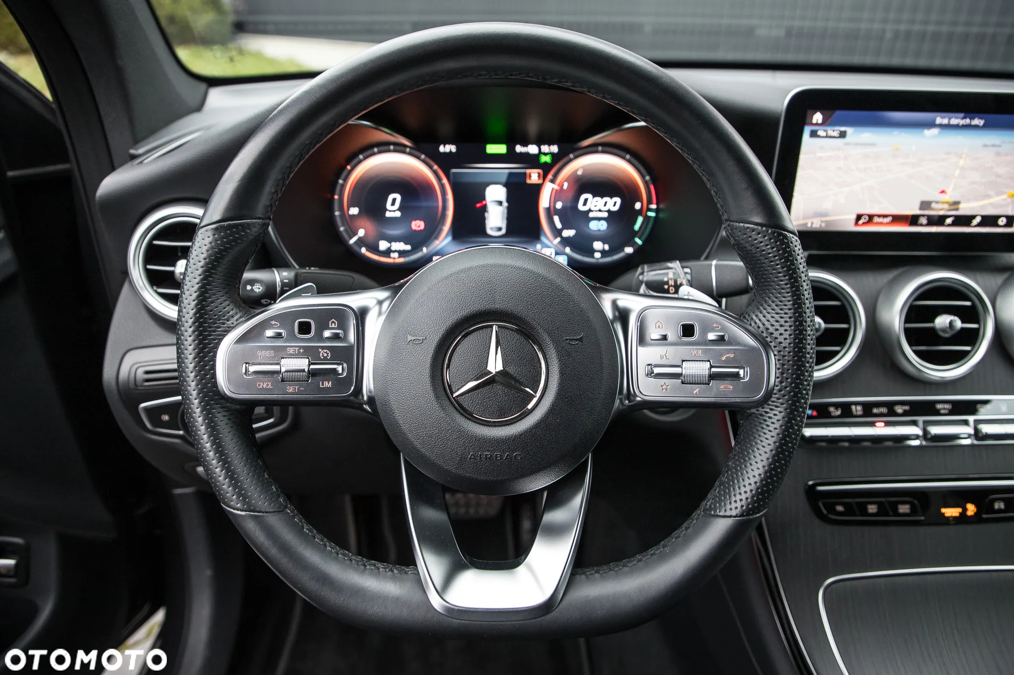 Mercedes-Benz GLC 350 d 4Matic 9G-TRONIC AMG Line - 24