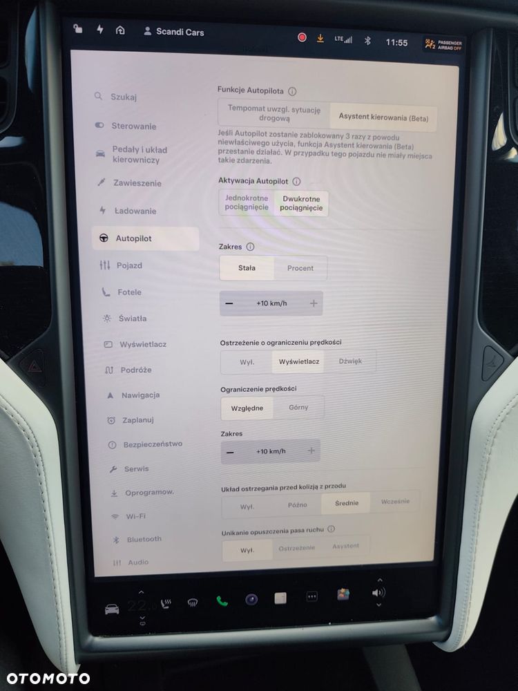 Tesla Model X - 24