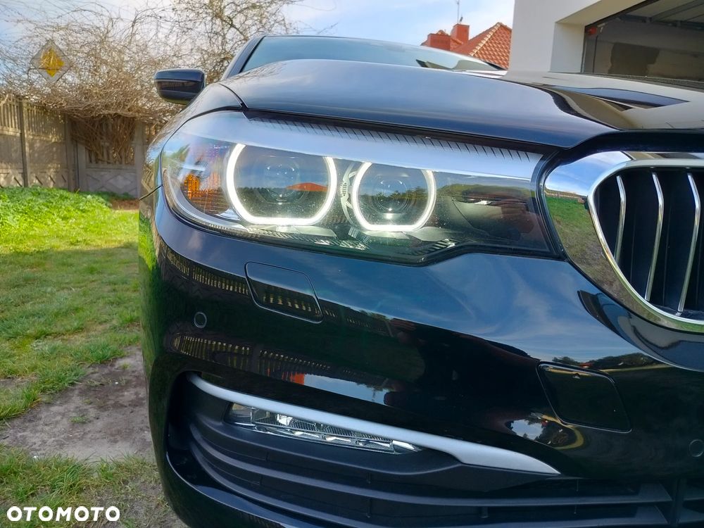 BMW Seria 5 520d xDrive Sport - 33