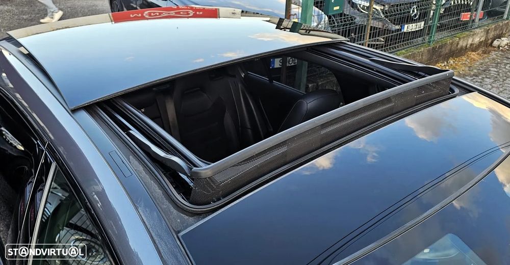 Mercedes-Benz A 250 e 8G-DCT AMG Line - 14