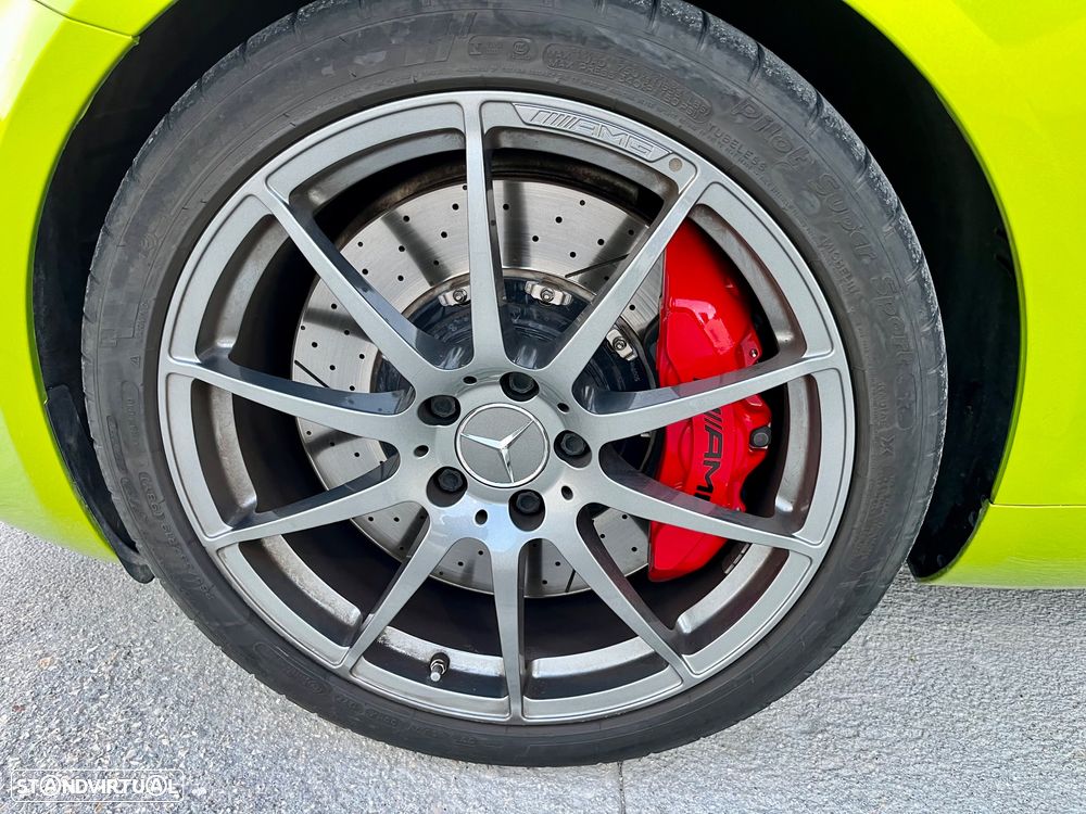 Mercedes-Benz AMG GT S - 13