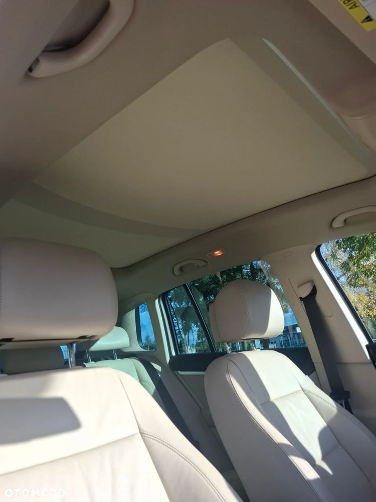 Volkswagen Tiguan - 16